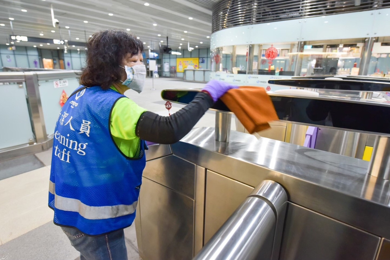 中國航班乘客加強檢疫 桃捷機場3站人員每週快篩 | 華視新聞