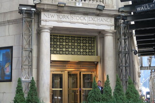 美股新年出師不利  蘋果特斯拉重挫拖累大盤