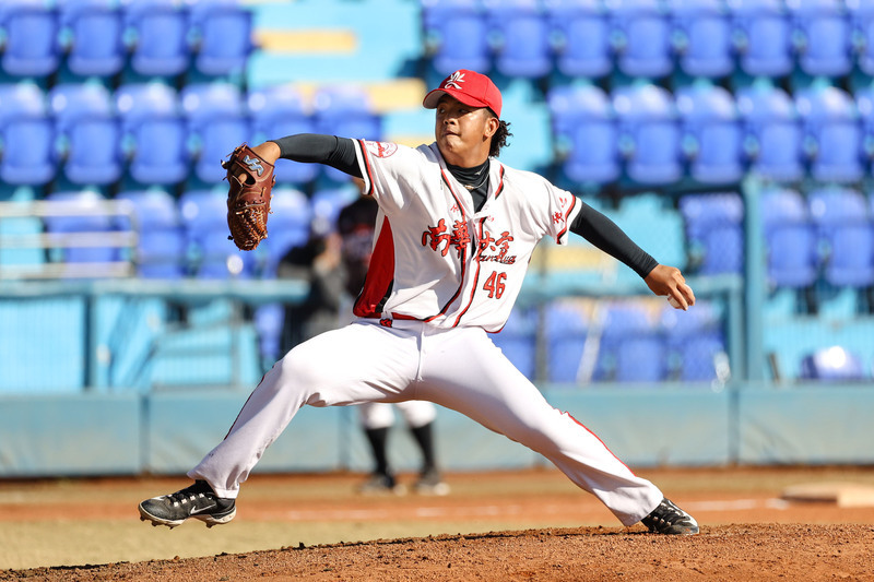 大專棒球聯賽黃群演完封勝 南華奪複賽第4勝 | 華視新聞