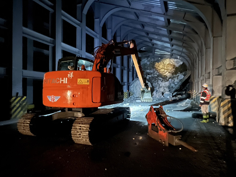 蘇花大清水隧道坍方 王國材指示鐵路海運支援疏運 | 華視新聞