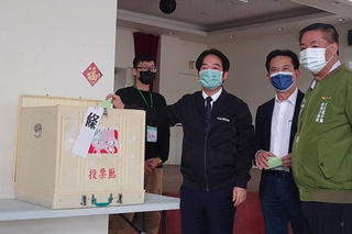 民進黨主席補選投票 賴清德盼黨員團結承擔新使命