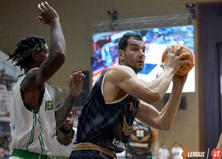 領先20分被追上 職籃T1獵鷹驚險擊退英熊