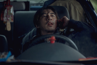 傅孟柏「黑潮之下」被從頭打到尾 下戲眼神戾氣難散