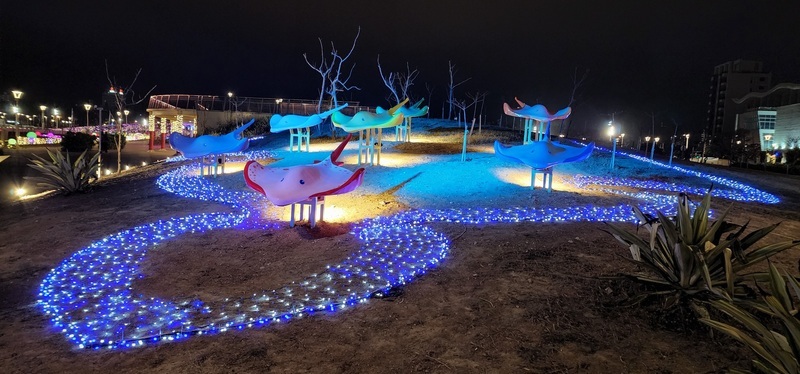 澎湖國際廣場打造魟魚海鳥遨遊意象 走春過好年 | 華視新聞
