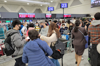 春節連假將至桃機湧人潮 預估19日出入境逾6萬人