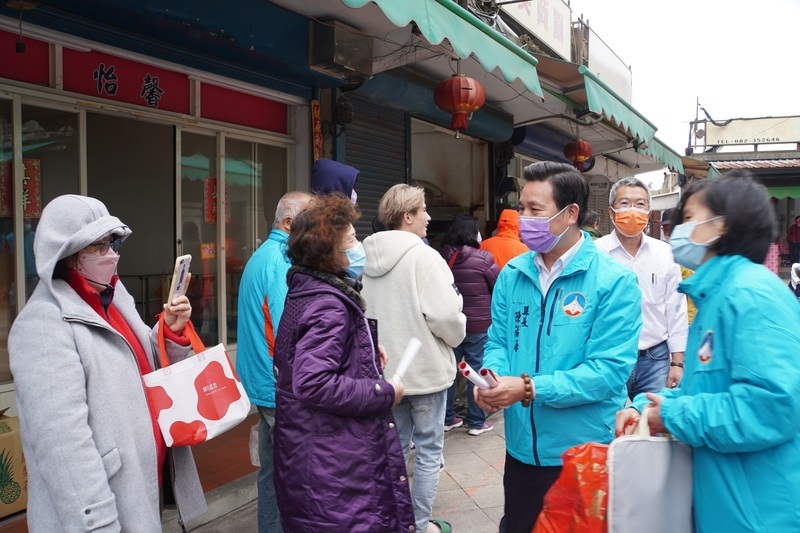 陳福海訪傳統市場 允改善環境吸引年輕族群 | 華視新聞