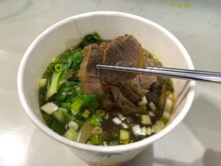 蘇貞昌常光顧員工餐廳  70元牛肉麵高CP值