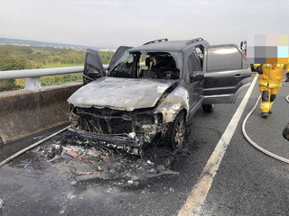國道3號南投段火燒車、連環撞 一度塞車幸無傷亡