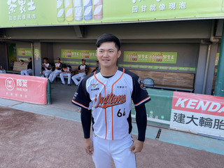 林靖凱新球季專職游擊 向江坤宇請教未獲回應