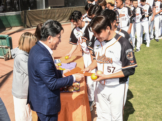 吳承諭動刀解決骨刺困擾 要「找回2021的自己」