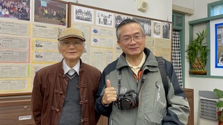 王先正圖文會友展 金門睿友文學館談文論史說故事