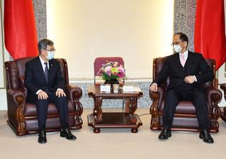 陳建仁上任首行程  赴立院拜會游錫堃