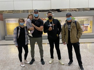 悍將3洋投抵台 高中同學艾普勒、肯特再續前緣