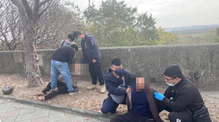 雙胞胎飛車搶彰化女騎士包包  2小時台中落網