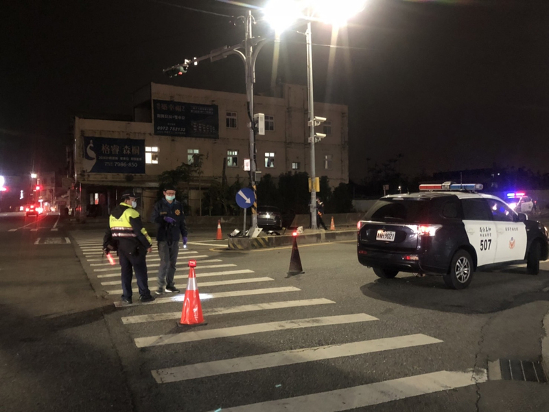 小六男童過馬路遭車撞死  紅綠燈正常警釐清肇因 | 華視新聞