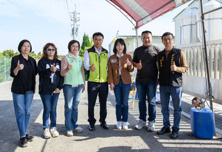陳吉仲視察養雞場防疫  勉維護肉蛋生產穩定