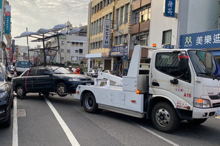 強制拖吊又回歸 南市府再移置府前路遊動廣告車