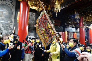 白沙屯媽祖進香報名逾11萬 拱天宮放頭旗揭序幕