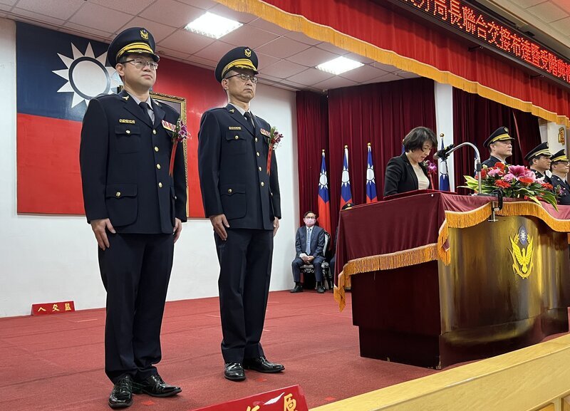 台東最年輕警局主秘 42歲蘇偉荃就職 | 華視新聞