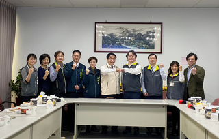 黃偉哲籲常態規劃打新冠疫苗時程  王必勝允研議