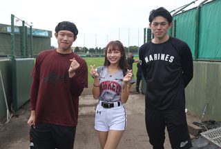 陳冠宇和佐佐木朗希合照、要簽名 林襄也加入