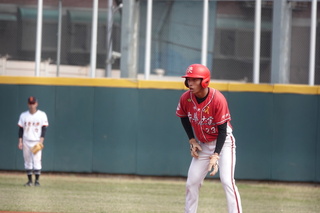 南華繫上黃絲帶緬懷星雲法師 全越盃成棒賽搶勝