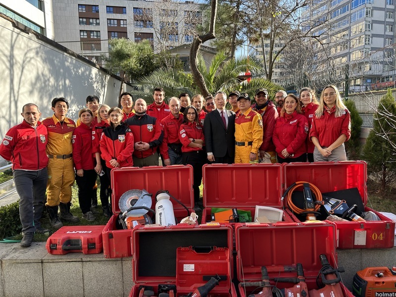 台灣搜救隊4噸器材暖捐土耳其AKUT 強化互助機制 | 華視新聞