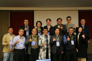 疫情翻轉教學模式  學者齊聚東海大學交流數位科技