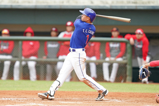 經典賽台灣隊首場實戰  鄭宗哲敲3安好手感