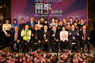 新北藥事服務獎兩屆一起辦  23藥師獲獎