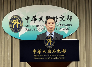 護照申辦仍爆量 領務局宣布製發期再延至10天