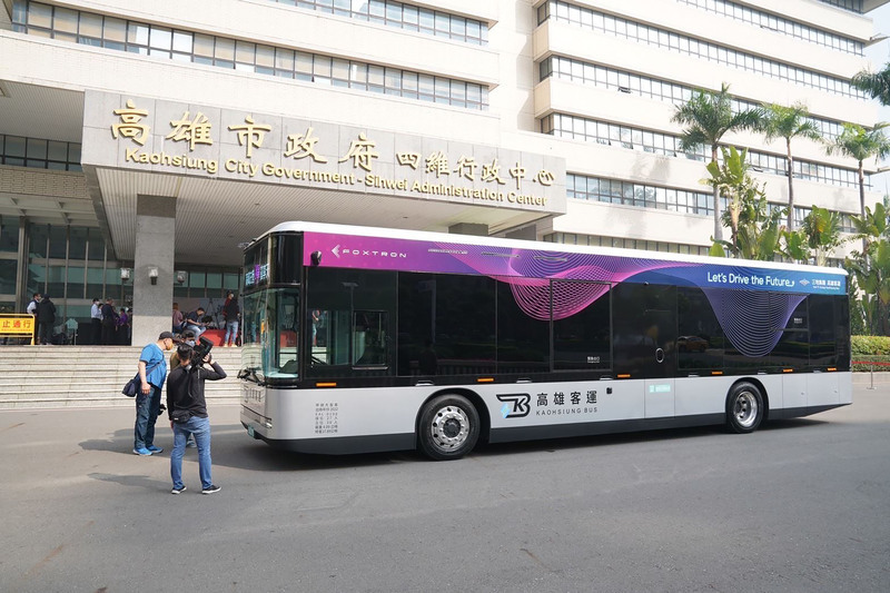 出席行政院會 陳其邁：中央應擴大補貼南部電動巴士 | 華視新聞
