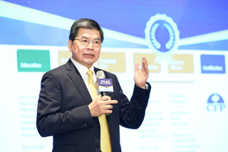 李長庚：財管業務要打團隊戰 證照是競爭力關鍵