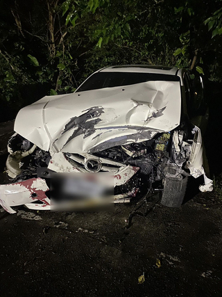 男子開車違規躲警查緝 失控撞橋墩釀2死