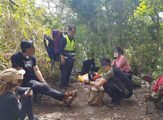 5人遊南橫轆轆溫泉 泡湯貪拍美景延誤行程警帶下山