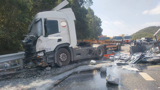 國3香山路段聯結車連撞6車  釀1死3輕重傷