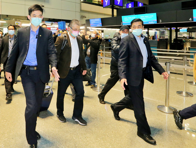 上海參訪團行程結束搭機離台  未發表談話 | 華視新聞