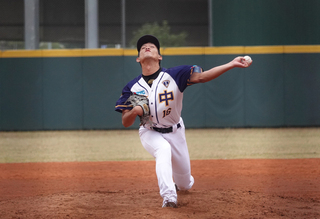 左投曾盛淳出手角度特殊 鄭達鴻看好挑戰職棒