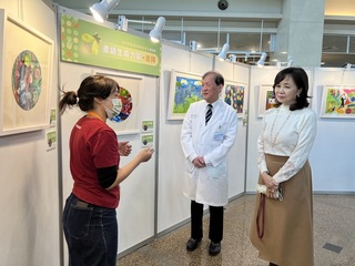 愛不罕見螢火照亮生命力藝術展  分享心路歷程