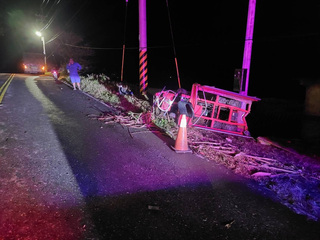 花蓮台11線曳引車追撞農用車 57歲農民傷重不治