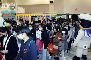 大學博覽會北中高登場 各校祭高額獎學金搶學生
