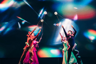 屏東燈節吸引逾200萬人次 舞鈴劇場、煙火秀演出