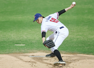 黃子鵬強襲球打中無大礙 與朱育賢對決有想像空間