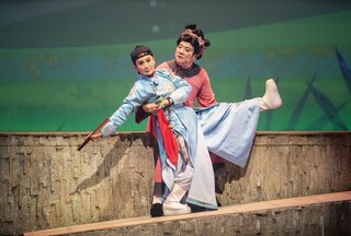 陳亞蘭「嘉慶君」搬上舞台 引星馬印尼戲迷訪台