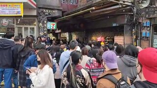 新北九份金瓜石湧人潮  3年來首次啟動雙A級交管