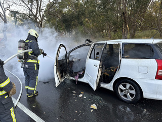 台中轎車行駛突自燃 酒駕男棄車落跑仍被逮送辦