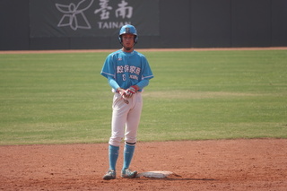 林佳緯木棒聯賽關鍵二壘打 找方法應戰左投