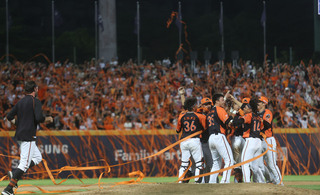 勝騎士8局好投 統一獅奪隊史第16座季冠軍