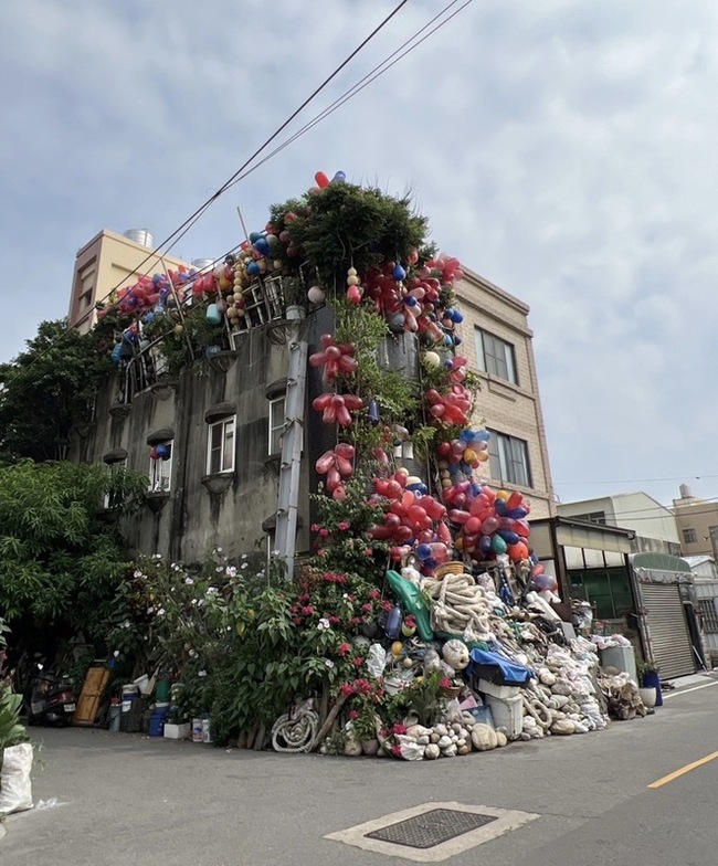 台中大甲石頭屋吸睛 衍生環境髒亂遭限期改善 | 華視新聞