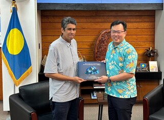 體育署長鄭世忠訪帛琉  惠恕仁接見談交流